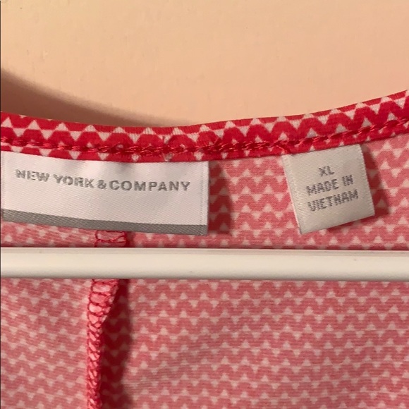 Pink NY&Co top! - Picture 2 of 2